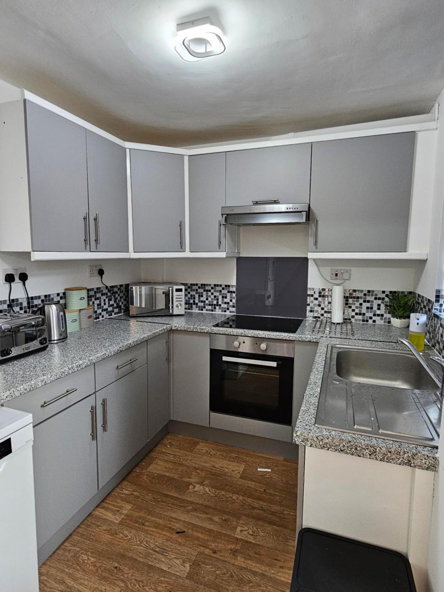 Lushstay Telford - Families, Contractors & Group Of Friends, Long Term Stay Exterior foto